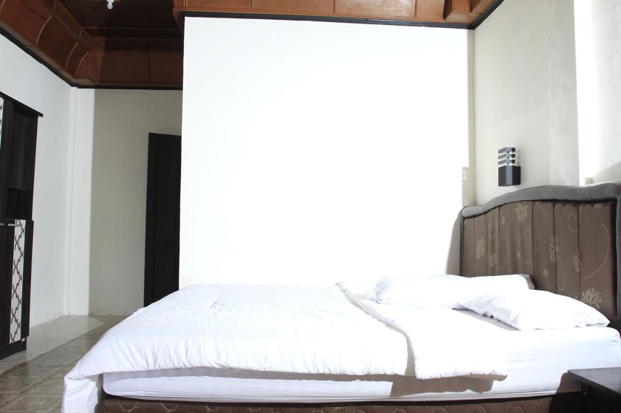 Sony Cottage Samosir Island エクステリア 写真