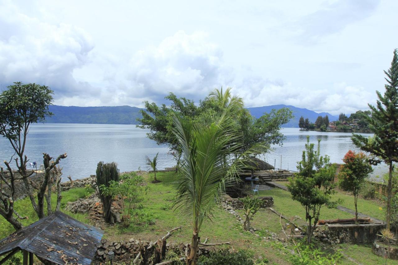 Sony Cottage Samosir Island エクステリア 写真